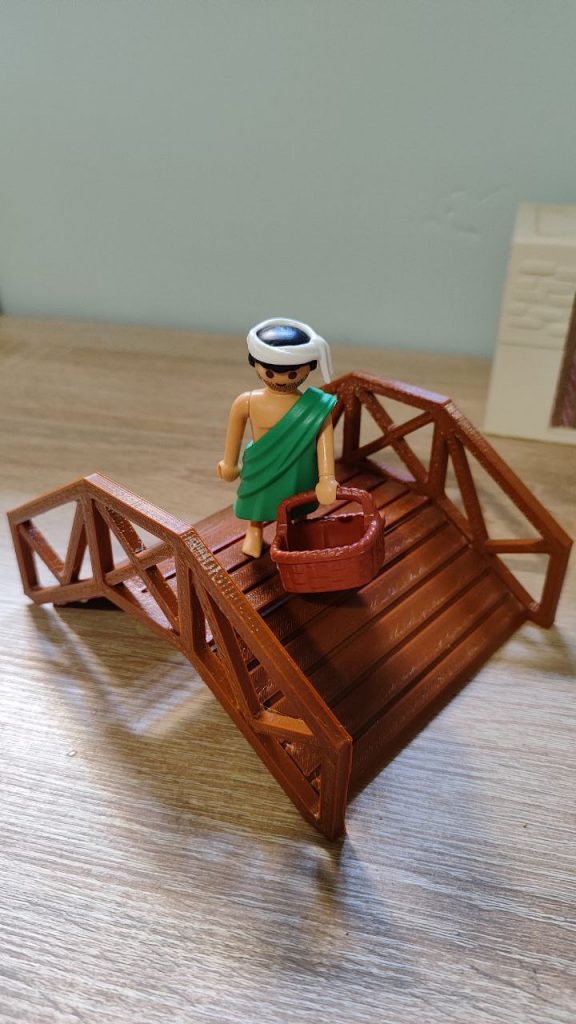 Puente de madera ancho
